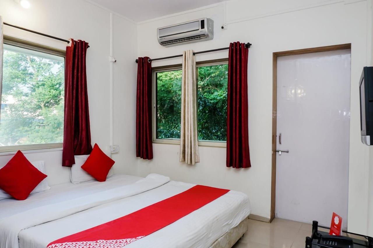 Dreams Holiday Resort Лонавла Екстер'єр фото