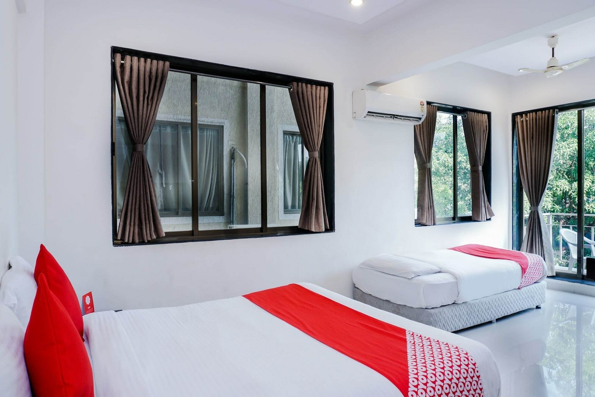 Dreams Holiday Resort Лонавла Екстер'єр фото